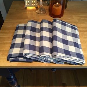 Checked curtains in dark blue and white.